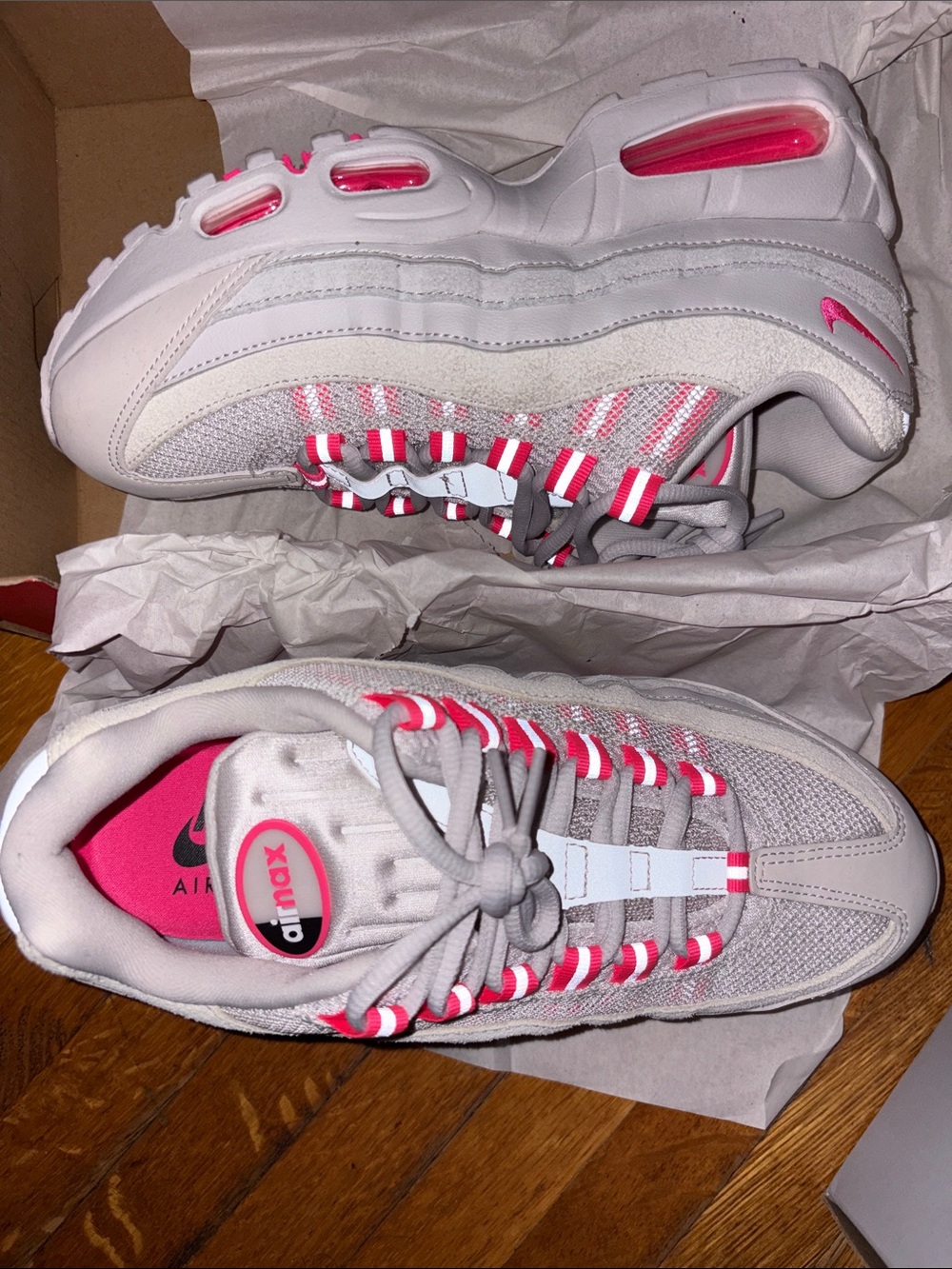 Nike Women's Light Gray & Pink Air Max Layered Sneakers